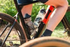 Aqua Flow Calibrated Racing Bottle With Dirt Mask 11 Aqua Flow Calibrated Racing Bottle With Dirt Mask -Cycling Gear AQUA FLOW 5