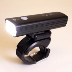 Serfas USL-605 E-Lume 605 Headlight -Cycling Gear IMG 3918 PS 1000x1000 WEB